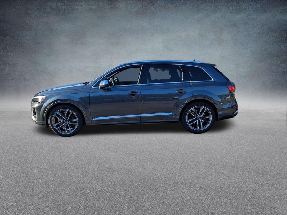 new 2025 Audi SQ7 car