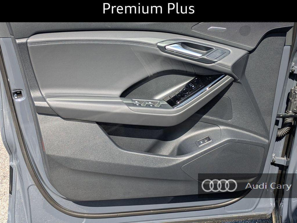 new 2025 Audi Q6 e-tron car, priced at $61,687