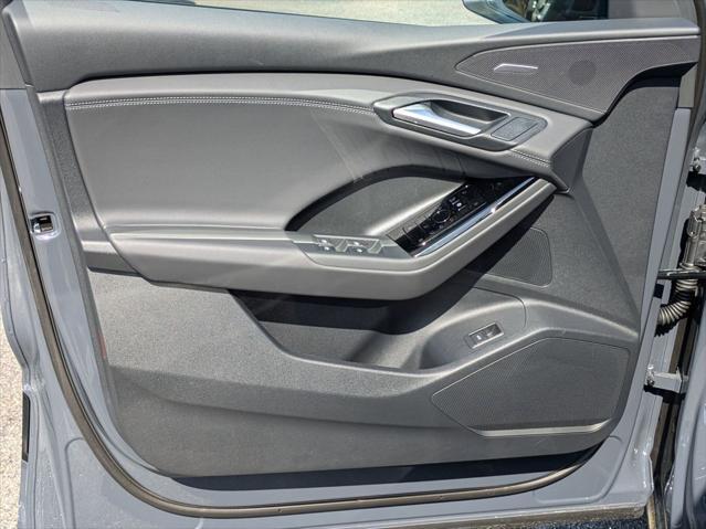 new 2025 Audi Q6 e-tron car, priced at $70,855