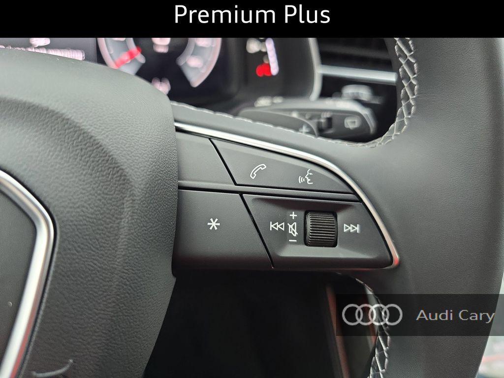 new 2025 Audi Q7 car, priced at $69,450