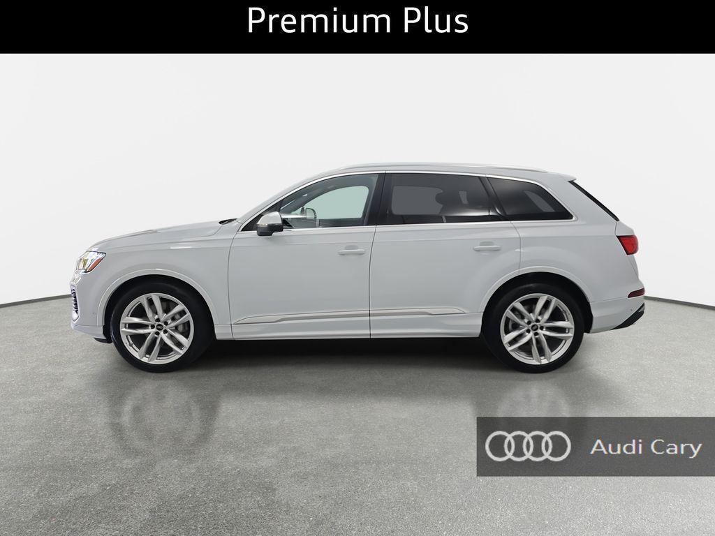 new 2025 Audi Q7 car, priced at $69,450