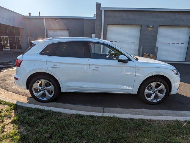 new 2024 Audi Q5 car, priced at $55,923