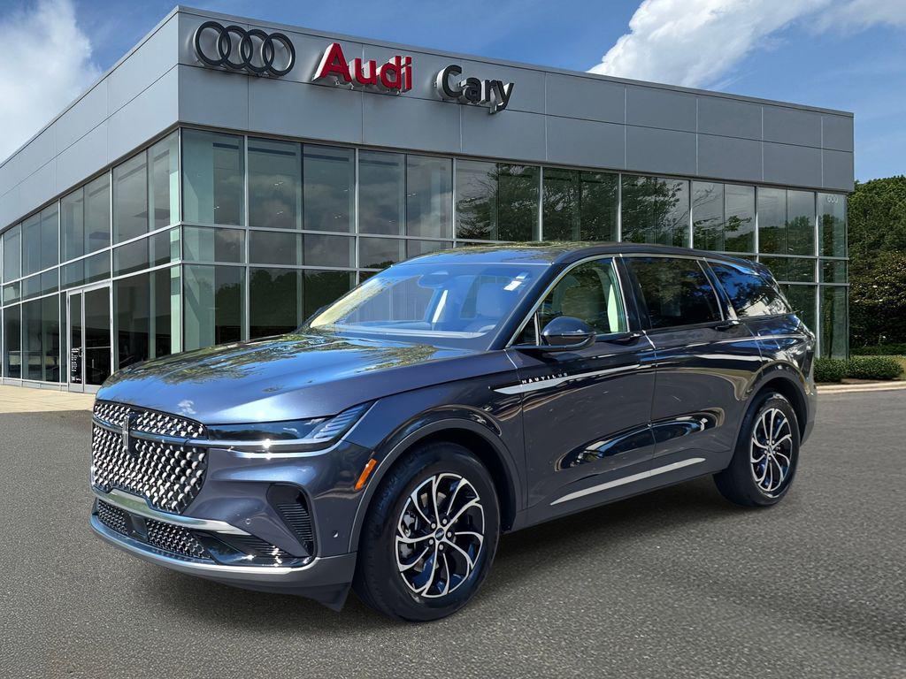 used 2024 Lincoln Nautilus car, priced at $45,950