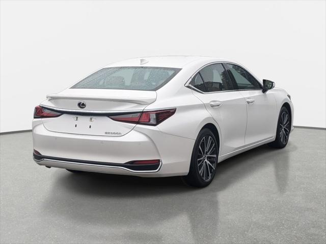 used 2023 Lexus ES 300h car, priced at $39,250