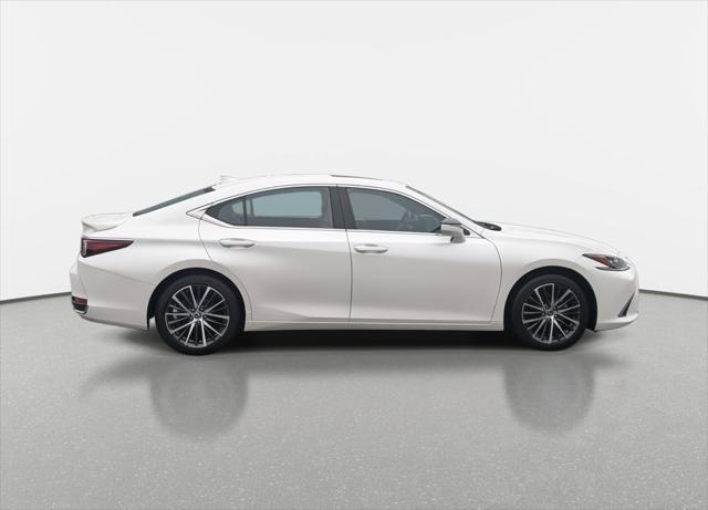 used 2023 Lexus ES 300h car, priced at $39,250