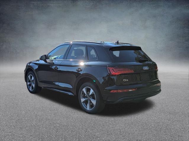 new 2025 Audi Q5 car, priced at $43,794