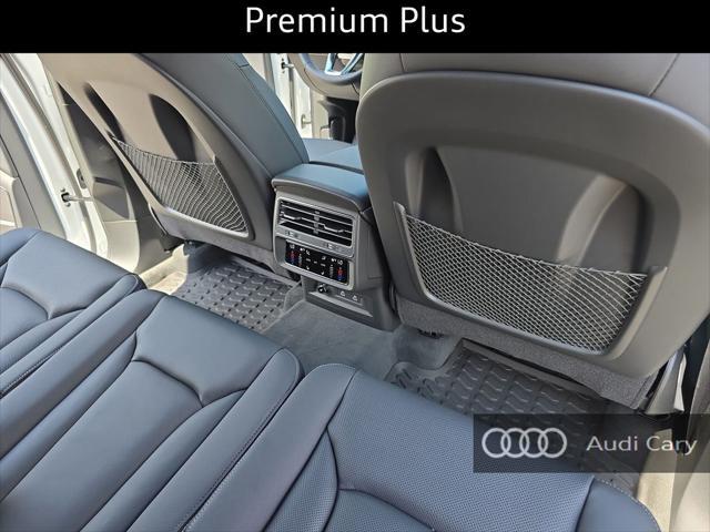 new 2025 Audi Q7 car, priced at $70,528
