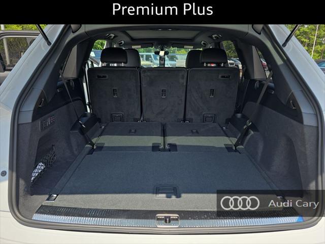 new 2025 Audi Q7 car, priced at $70,528