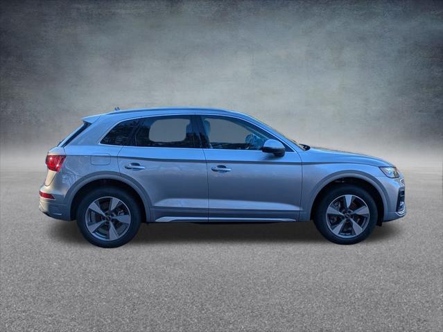 new 2025 Audi Q5 car, priced at $47,792