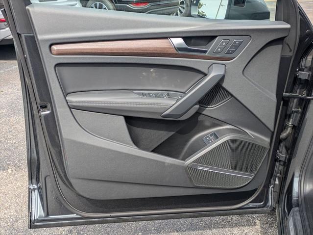 new 2025 Audi Q5 car, priced at $63,916
