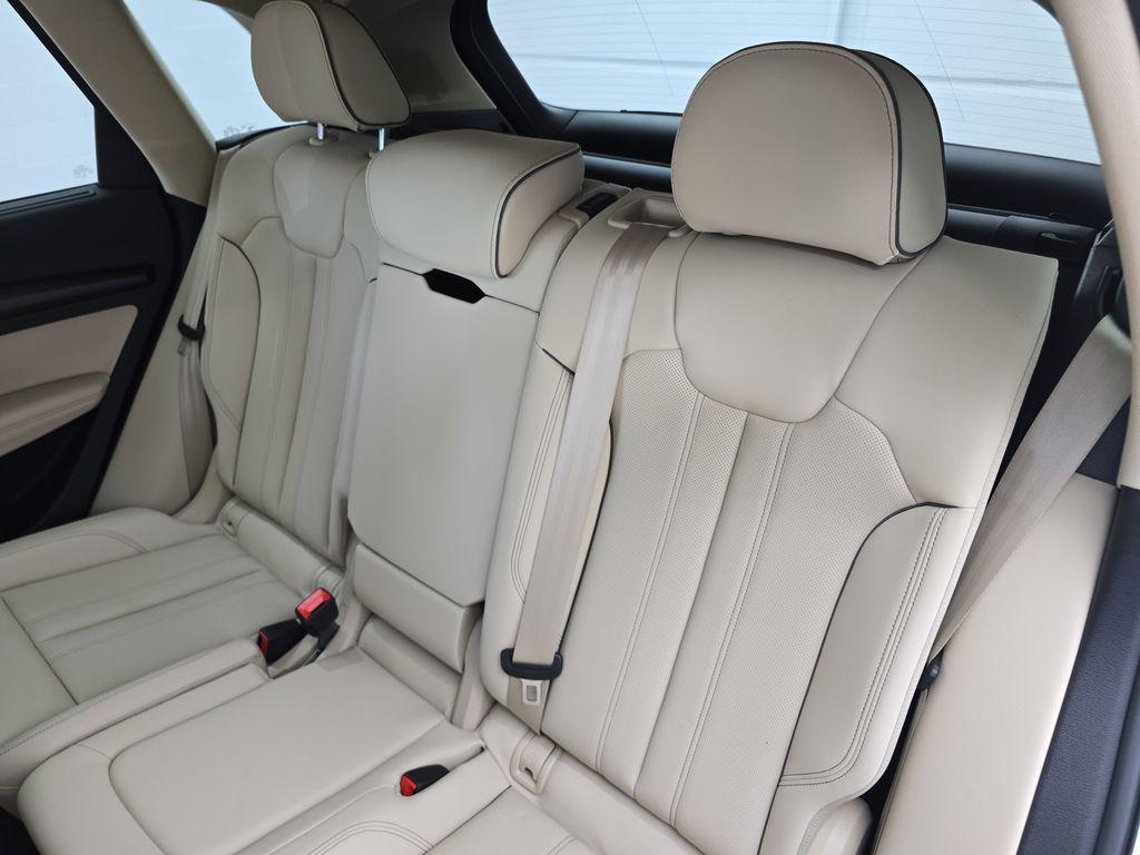 used 2025 Audi Q5 car, priced at $50,950