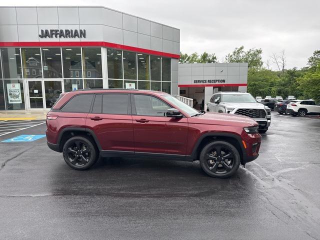 used 2022 Jeep Grand Cherokee car, priced at $26,590