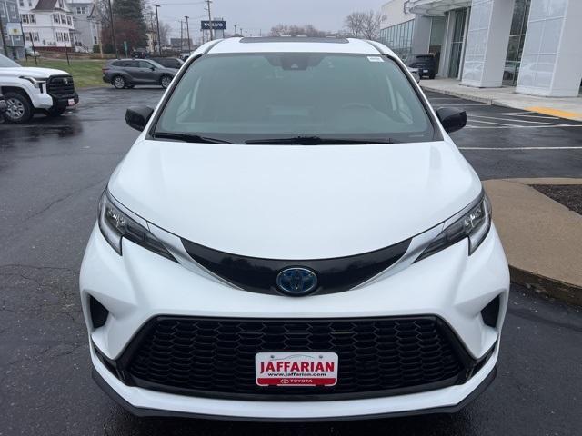 used 2021 Toyota Sienna car, priced at $38,989