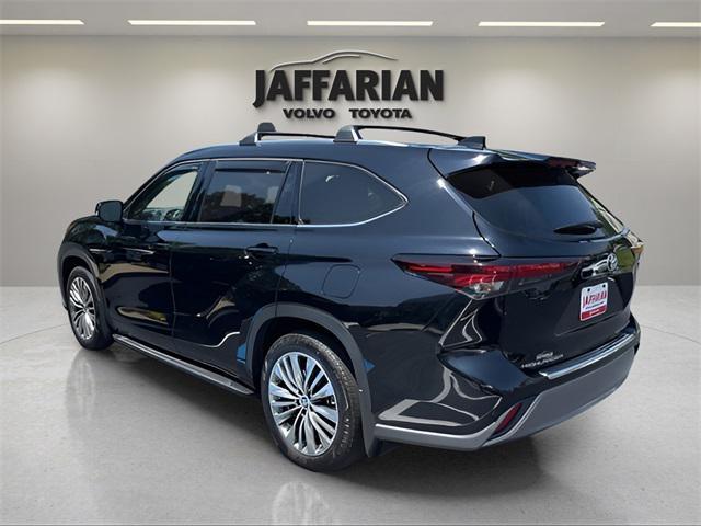 used 2024 Toyota Highlander car, priced at $46,570
