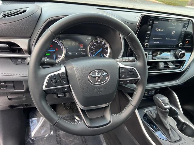 used 2022 Toyota Highlander Hybrid car, priced at $41,990