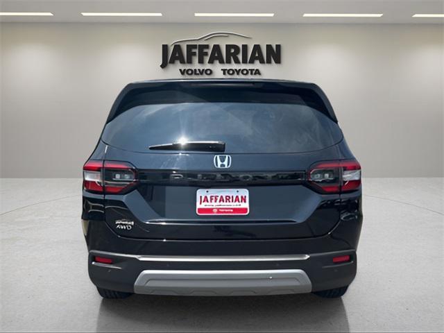 used 2025 Honda Pilot car, priced at $40,990