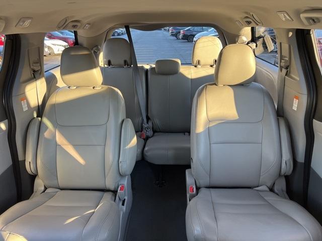 used 2020 Toyota Sienna car, priced at $30,991