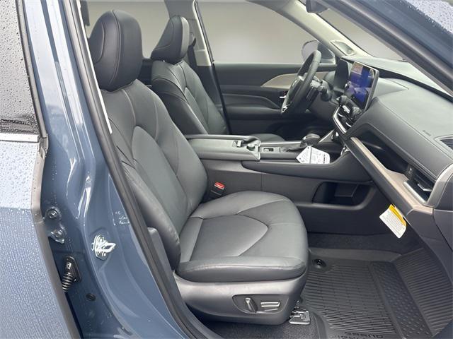 new 2025 Toyota Grand Highlander car, priced at $56,576