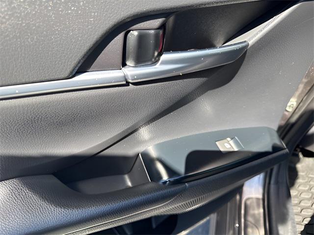 used 2019 Toyota Camry Hybrid car