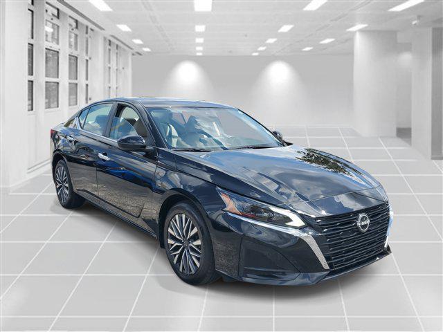 used 2023 Nissan Altima car, priced at $22,492