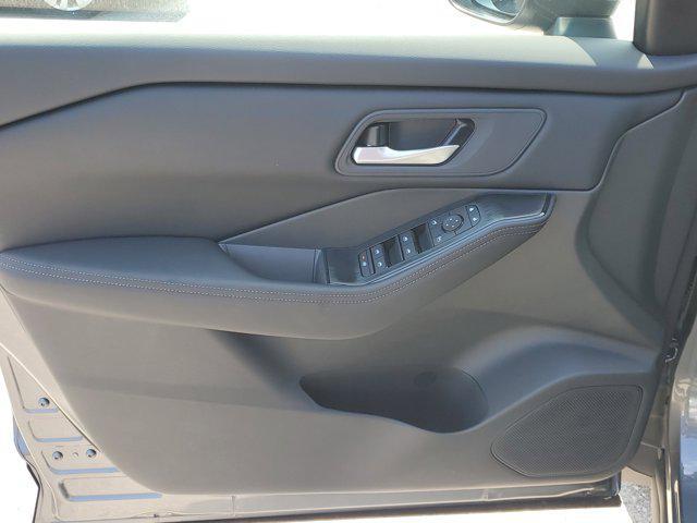 new 2025 Nissan Rogue car, priced at $31,985