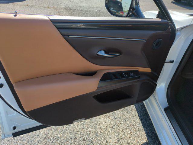 used 2019 Lexus ES 350 car, priced at $26,882
