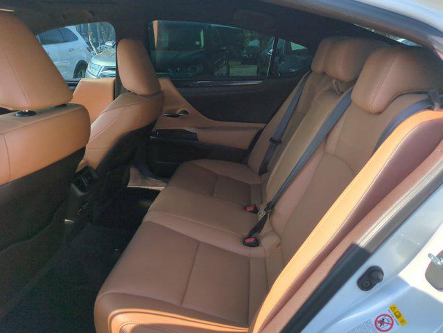 used 2019 Lexus ES 350 car, priced at $26,882