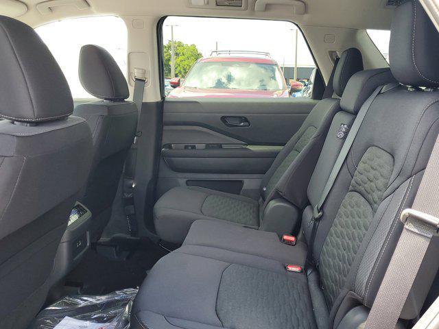 new 2025 Nissan Pathfinder car, priced at $41,880