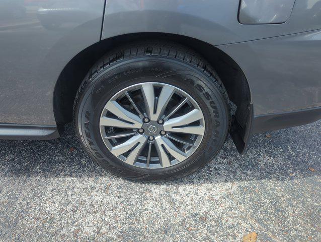 used 2020 Nissan Pathfinder car, priced at $12,999