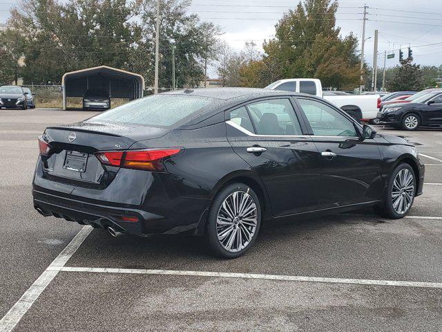 new 2025 Nissan Altima car, priced at $35,785