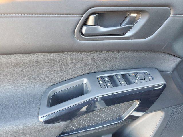 new 2025 Nissan Pathfinder car, priced at $42,835