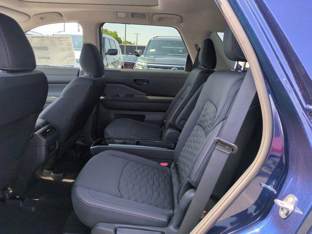 new 2025 Nissan Pathfinder car, priced at $44,445