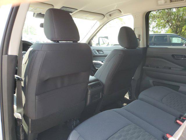 new 2025 Nissan Pathfinder car, priced at $42,225
