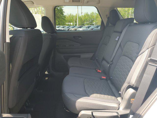 new 2025 Nissan Pathfinder car, priced at $42,225