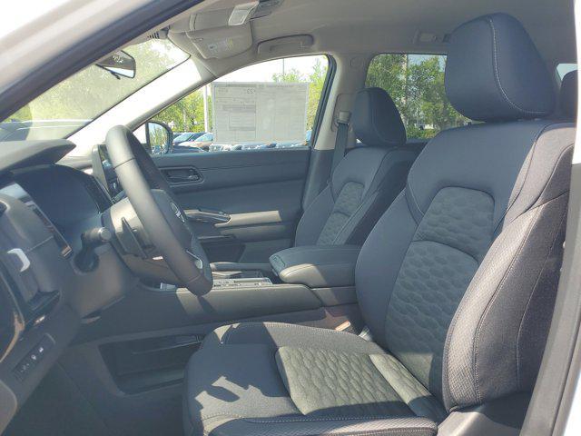 new 2025 Nissan Pathfinder car, priced at $42,225