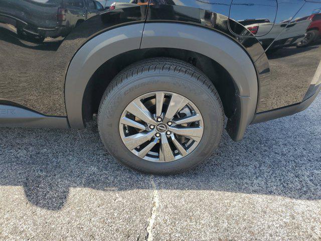 new 2025 Nissan Pathfinder car, priced at $41,880
