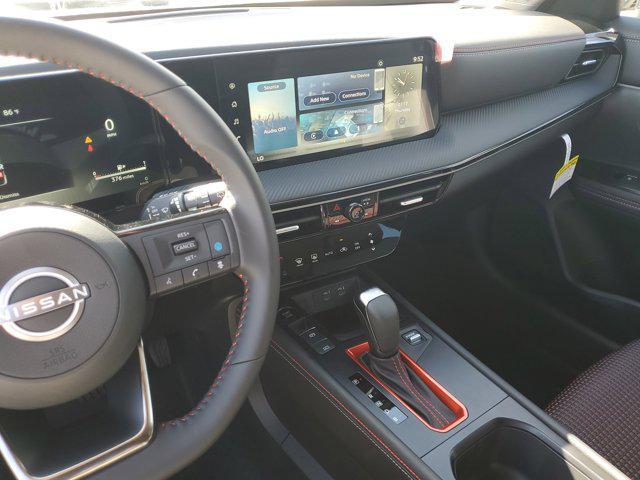 new 2025 Nissan Kicks car, priced at $29,010