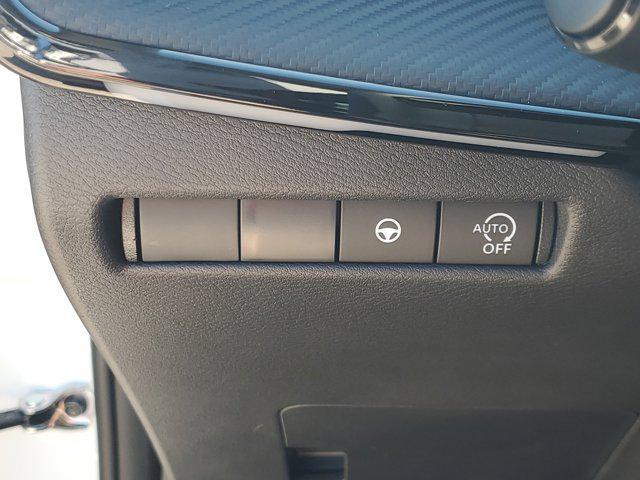 new 2025 Nissan Kicks car, priced at $29,010