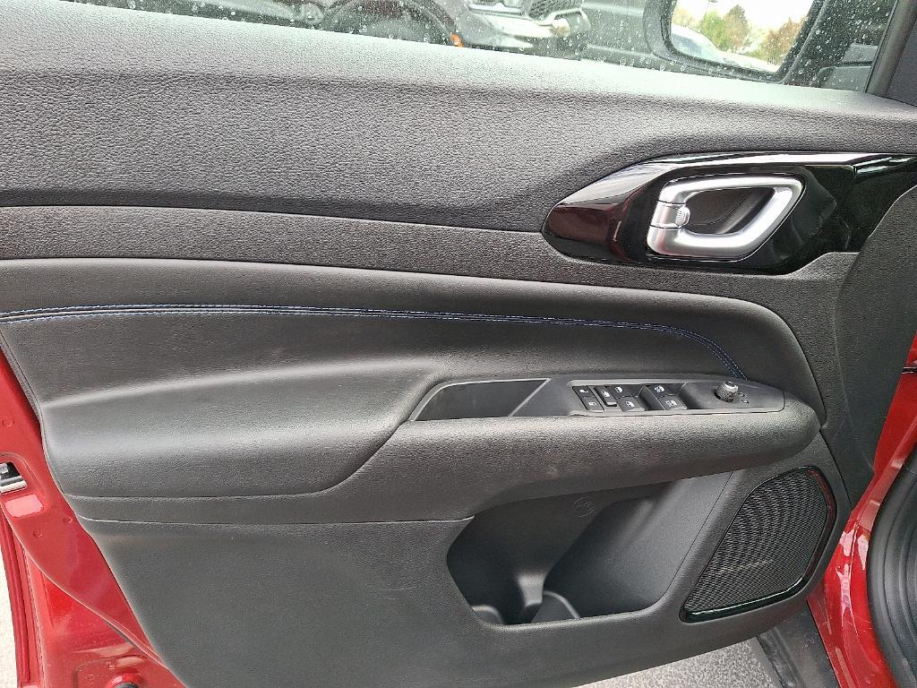 new 2026 Jeep Compass car, priced at $37,690