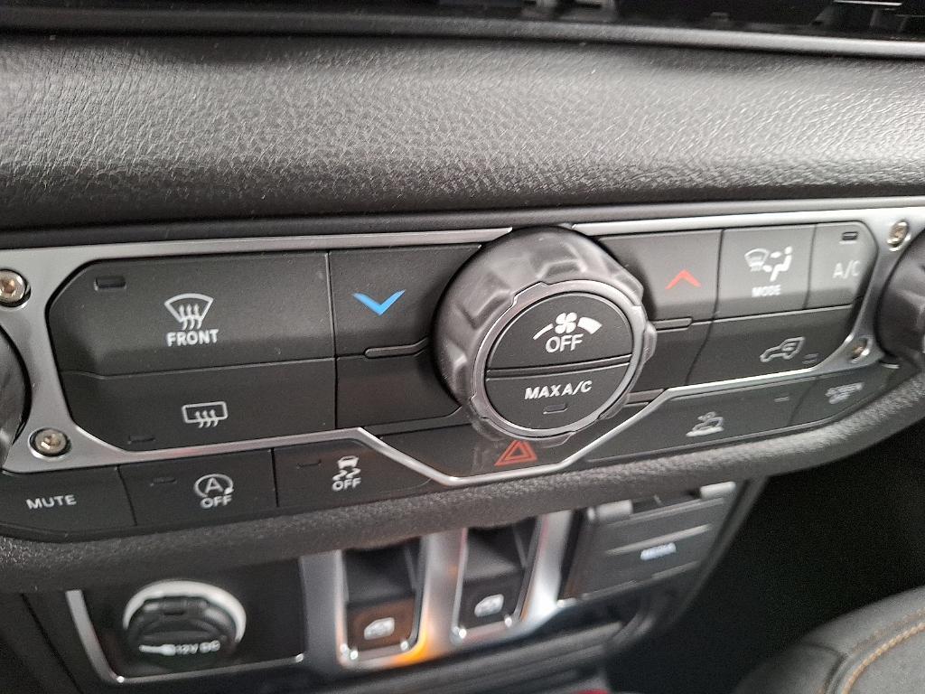 new 2026 Jeep Wrangler car, priced at $46,025