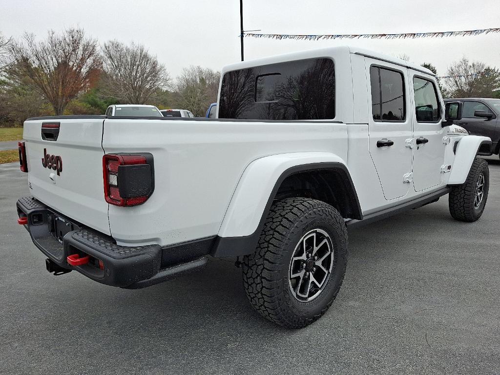 new 2026 Jeep Gladiator car, priced at $64,945
