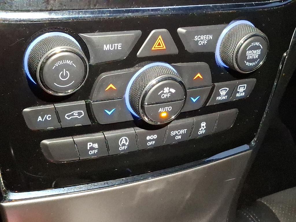 used 2020 Jeep Grand Cherokee car, priced at $25,424