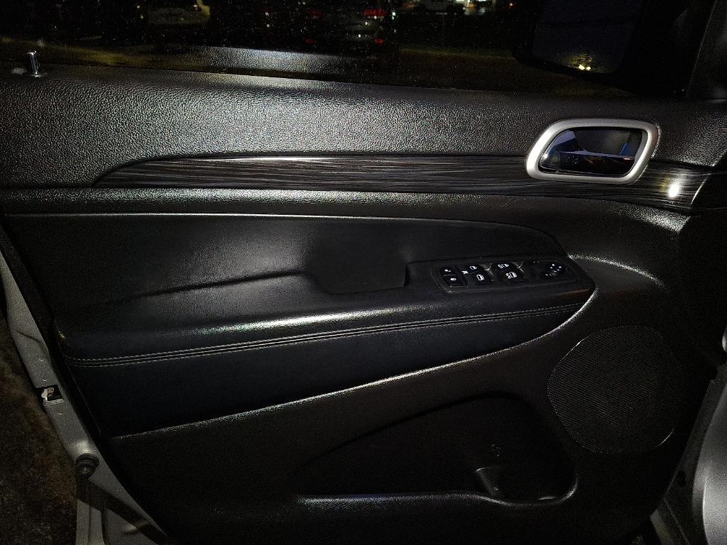 used 2020 Jeep Grand Cherokee car, priced at $25,424