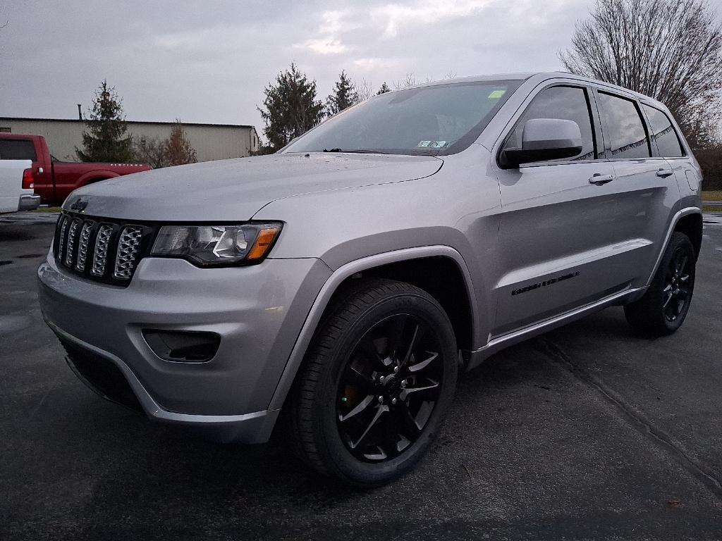 used 2020 Jeep Grand Cherokee car, priced at $25,424