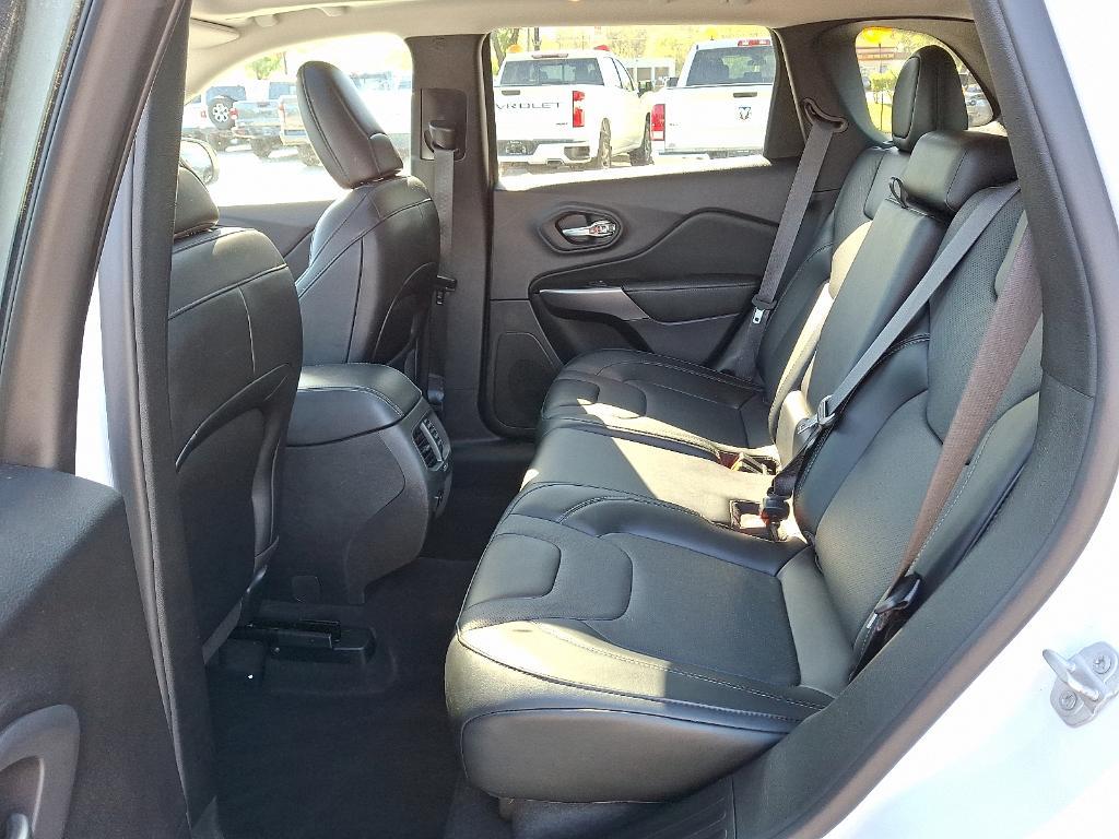 used 2022 Jeep Cherokee car, priced at $28,999