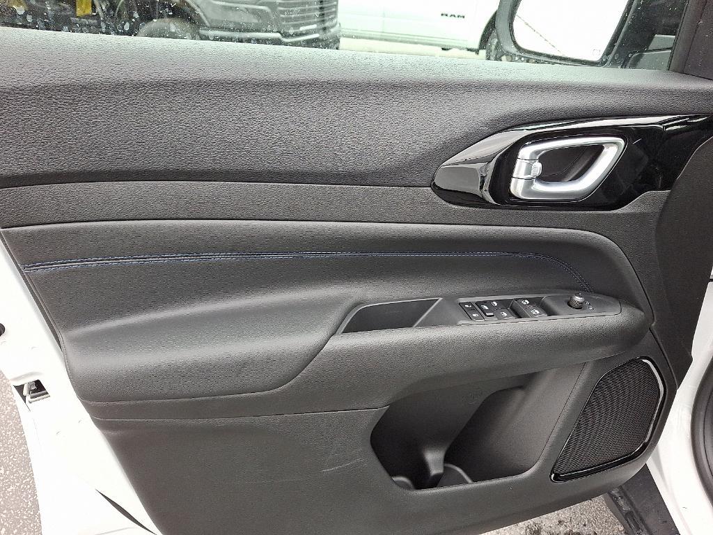 new 2026 Jeep Compass car, priced at $36,750