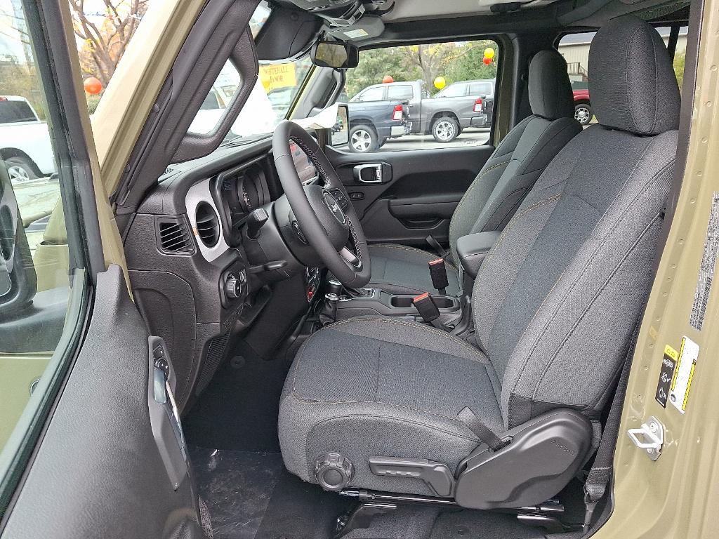 new 2025 Jeep Wrangler car, priced at $59,360