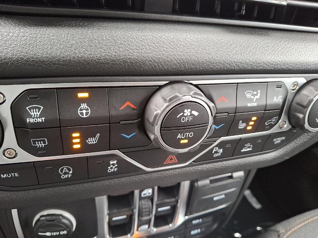 new 2025 Jeep Wrangler car, priced at $59,360