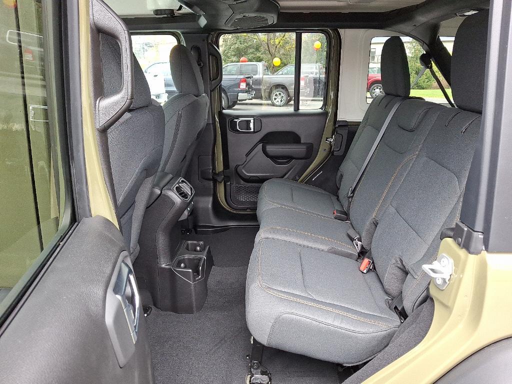 new 2025 Jeep Wrangler car, priced at $59,360