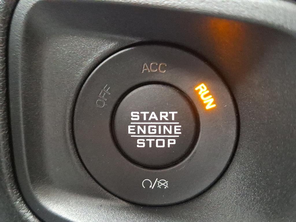 new 2025 Jeep Wrangler car, priced at $59,360